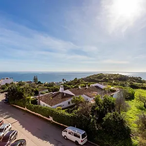 Lovely 2 Bedroom Including Pool, Stunning Ocean Views & Closeby Praia Da Luz